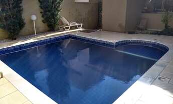 Imagem 3: Belíssima Casa 3 suítes com Piscina à Venda em Condomínio de Valinhos SP