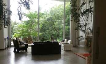 Imagem 7: Essa casa cinematográfica pode ser sua!