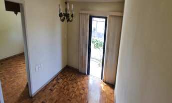 Imagem 6: Venha conhecer esta linda casa com 263M² com armários, 3 quartos e ampla área externa com