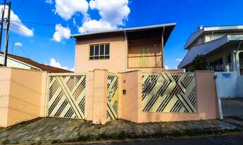 Imagem: Casa reformada com 3 dormitórios (1 suíte