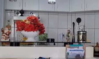 Imagem 2: Lindo apartamento de 66m² com localização excelente, com 2 dormitórios e 1 banheiro, ao la