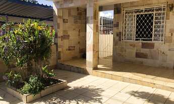 Imagem 2: ÓTIMA CASA EM UM BAIRRO TRANQUILO DE VALINHOS, PODE SER PARA USO COMERCIAL OU RESIDENCIAL