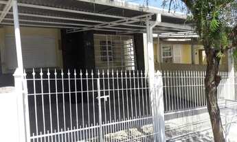 Imagem 2: CASA DE RUA COM 3 DORM. COM ARMARIOS EMBUTIDOS + CASA DOS FUNDOS, AMBAS ALUGADAS - GARAGEM