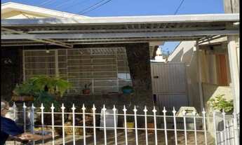 Imagem: CASA DE RUA COM 3 DORM. COM ARMARIOS EMBUTIDOS