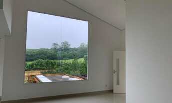 Imagem 3: Casa moderna com piscina para locação com vista panorâmica no Condomínio Porto Seguro Vill