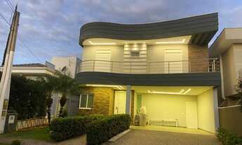 Imagem: Casa a venda no Condomínio Le Village