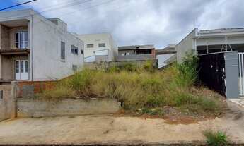 Imagem 2: Oportunidade! Único Terreno de 300m² à venda no Bolsão de Segurança do Jardim Santa Emília