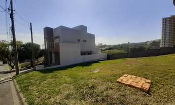 Imagem 4: TERRENO À VENDA DE 300M² COM LEVE ACLIVE LATERAL EM CONDOMÍNIO CEDROS DO LÍBANO EM VALINHO