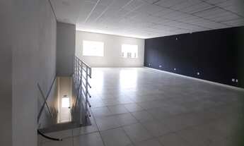 Imagem 3: Salão MARAVILHOSO com 176 mts sobreloja, bem localizado e com estrutura incrível, 4 banhei