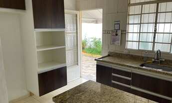 Imagem 6: Casa com edícula em excelente localização no bairro Castelo, Valinhos/SP