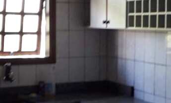 Imagem 4: Sobrado com 3 quartos, sendo 1 suite e 2 banheiros de 300m2 em cima de salão comercial com