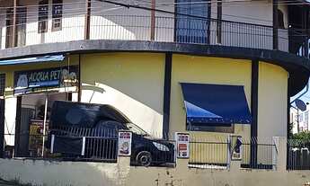 Imagem 3: Sobrado com 3 quartos, sendo 1 suite e 2 banheiros de 300m2 em cima de salão comercial com