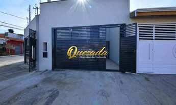 Imagem 2: Bonita casa térrea nova á venda com 3 dormitórios, sendo 1 suíte, área gourmet e quintal a