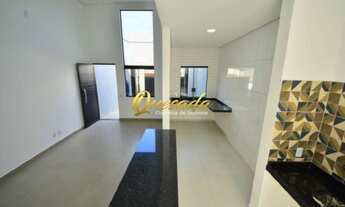 Imagem 6: Bonita casa térrea nova á venda com 3 dormitórios, sendo 1 suíte, área gourmet e quintal a