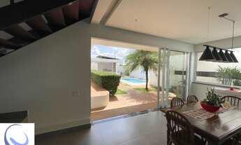 Imagem: Casa de Luxo à Venda em Condomínio Exclusivo