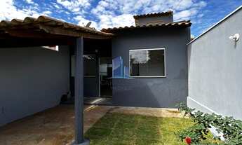 Imagem 2: Imperdível! Casa à venda em Mateus Leme-MG, bairro Planalto, com 2 quartos, sala, banheiro