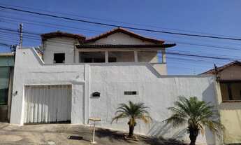 Imagem: Casa à venda em Contagem-MG, bairro Arvoredo