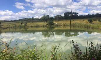 Imagem: Terreno à venda no Centro de Serra do Cipó-MG