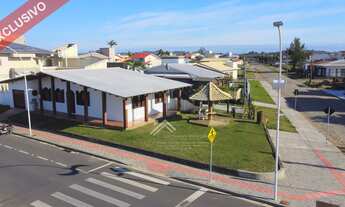 Imagem: Vista privilegiada da beira mar e calçadão