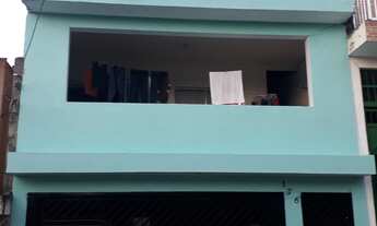 Imagem: 5 Casas no terreno e mais um terreno livre