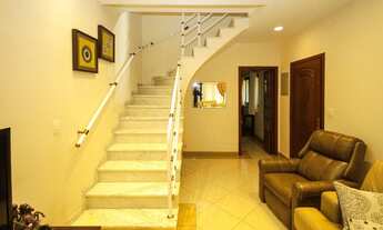 Imagem 3: Lindo sobrado localizado em rua tranquila do Tatuapé, próximo aos principais comércios da