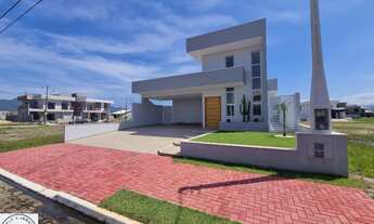 Imagem: Casa de Condomínio - Padrão em Peruíbe