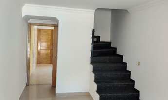 Imagem 2: Sobrado lindo / Semi novo / localizado no centro de Perus / Jardim do Russo / a 10 minutos