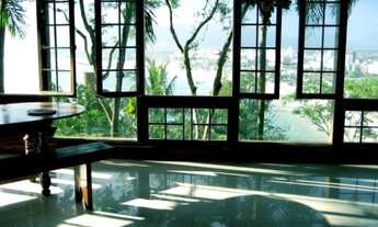 Imagem: Imperdível Casa em Condomínio à Venda