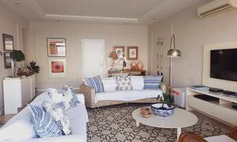 Imagem 3: 3 dormitórios, 2 suíte, 1 vaga na garagem, 240M² de Área Construída