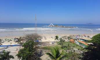 Imagem 4: Apartamento reformado frente mar com 4 suítes, 2 salas, vaga no prédio e 190m² no bairro P