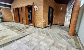 Imagem: 3 dormitórios, 1 suítes, 2 vagas na garagem