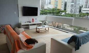 Imagem 2: Imperdível oportunidade: Apartamento com 4 quartos e 158m² na Pitangueiras, Guarujá-SP!