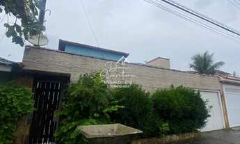 Imagem: 3 dormitórios, 3 banheiro, 2 vagas na garagem