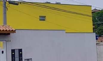 Imagem 2: Casa em condomínio 2 quartos, sala/cozinha, banheiro, garagem e área de serviço