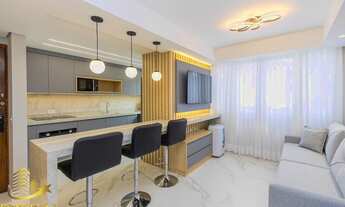 Imagem 3: Vende apto todo reformado, 2 quartos (1 Suíte com closet), 1 vaga, Água Verde