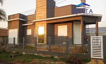 Imagem 2: Casa com Piscina em Torres