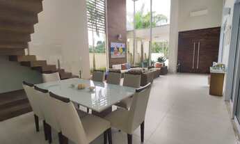 Imagem 2: Casa de alto padrão à venda no módulo 12 próximo ao Riviera Golf Club