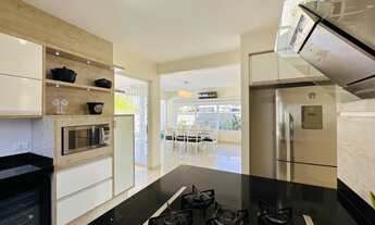 Imagem 5: Casa à venda localizada no módulo 24 da Riviera de São Lourenço, esta incrível residência