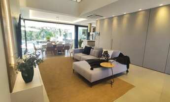 Imagem 2: Casa alto padrão no módulo 11 a 300 metros da praia, 50 metros da sede do Golf Club e reno