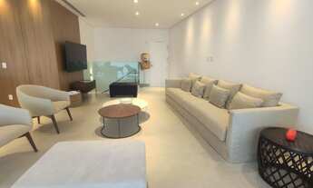 Imagem 6: Cobertura à venda no San Sebastian com 4 dormitórios sendo 3 suítes, pé na areia vista par