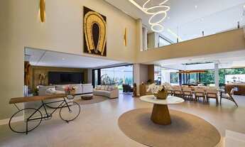 Imagem: Casa de alto padrão no módulo 16 da Riviera