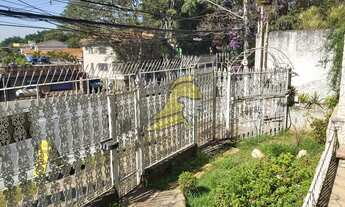 Imagem 3: IMOVEL A VENDA PRECISANDO REFORMA 290,00 M² A/C 430,00 A/C 4 DTS SENDO 3 SUÍTES 2 SALAS 5