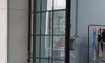 Imagem 2: Loja Comercial com 36m² Pé Direito duplo original, pode ser executado mezanino até 50% de