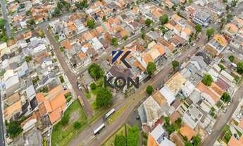 Imagem 7: Sobrado a venda no Xaxim ideal para investimento, residencial/comercial