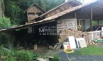 Imagem 2: Ótimo sítio a venda em Pinheral SC. com 40.000m². Propriedade equipada para criação de ani