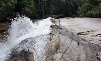 Imagem 2: Sítio a VENDA, com várias lindas cachoeiras, a 4Km da SC 108, de fácil acesso. Lugar Mara