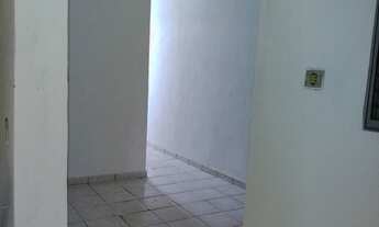 Imagem 3: 2 dormitórios, 1 banheiros