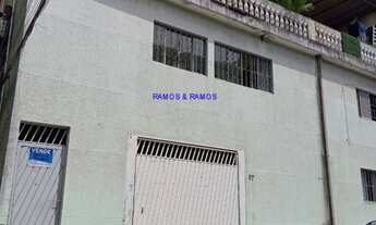 Imagem: 3 dormitórios, 2 banheiro, 1 vaga na garagem