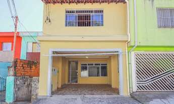 Imagem: 4 dormitórios, 1 suítes, 2 vagas na garagem