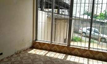 Imagem 2: 4 dormitórios, 3 banheiro, 2 vagas na garagem